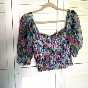 Floral cropped blouse